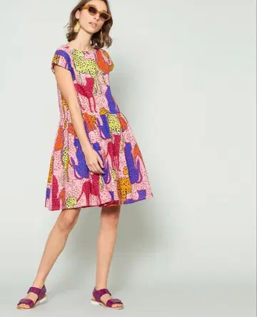 레오파드 무늬 반팔 플레어 원피스