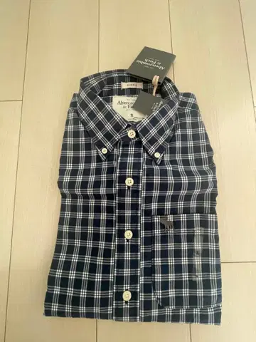 미사용 새상품 Abercrombie 체크 무늬 셔츠 S 네이비 계열