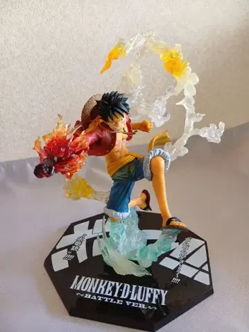 원피스 루피 배틀 버전 피규어
