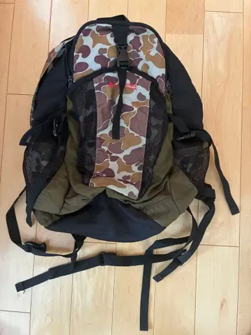 컬럼비아 카모플라쥬 백팩