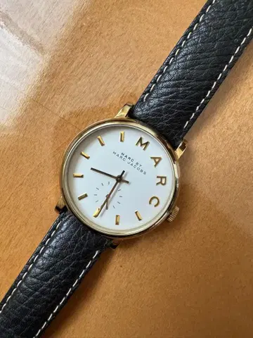 MARC BY MARC JACOBS 아날로그 시계 화이트/블랙