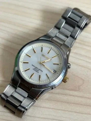 SEIKO 라디오 웨이브 솔라 티타늄 케이스