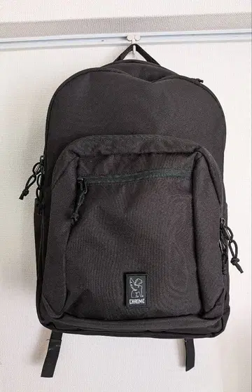 [ 컨디션 최상 ] CHROME 크롬 백팩 블랙 백팩 30L PC 수납