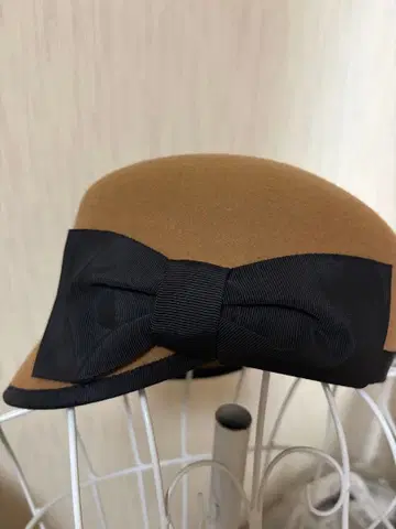 CA4LA 카시라 리본 헌팅 캡