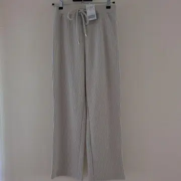 미사용 시착만 한 상품 이에나 랜덤 리브 컷 팬츠 36 아이보리