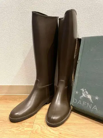 새상품급 DAFNA 레인부츠 37