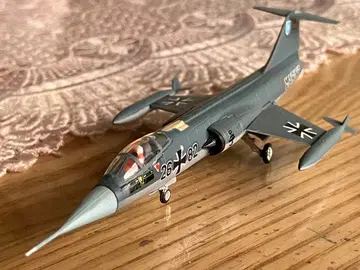 1/144 F-104G 스타 파이터 완성품