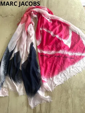 MARC JACOBS 마크제이콥스 실크 대형 스톨 184 x 135cm