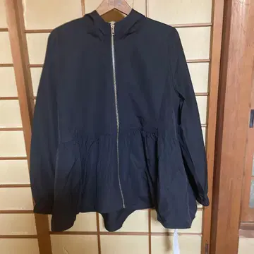 블랙 폴리에스테르 자켓 L 사이즈