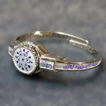 [ 앙드레 무슈 뱅글 워치 ] 스위스산 블루 플라워 배터리 교체 완료