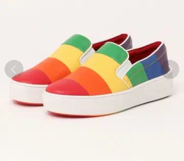 마이클코어스 스니커즈 PRIDE 캡슐 DYLAN 슬립온