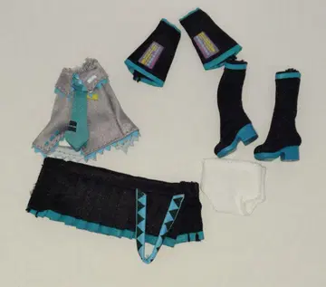 넨도로이드돌 의상 세트 하츠네 미쿠 중고