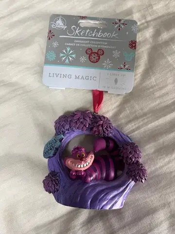 디즈니 스토어 오너먼트 체셔 고양이 크리스마스 이상한 나라의 앨리스