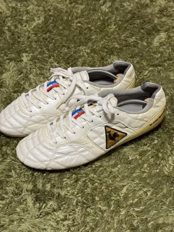 르꼬끄 화이트 축구화 퀼팅