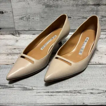 PELLICO 펠리코 아넬리 가죽 스틸레토 베이지 계열