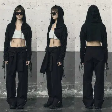 [새상품급] Bohemian Seoul 크롭 셔링 상의 블랙