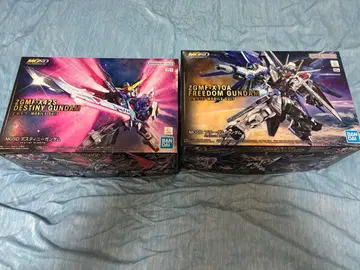 MGSD 프리덤 건담 & 데스티니 건담 세트