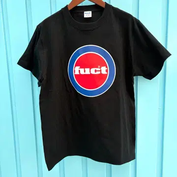 FUCT 팩트 서클로그 반팔 t셔츠 hide 착용 모델