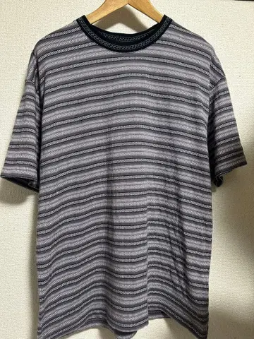 SEDAN ALL-PURPOSE | 자카드 스트라이프 반팔