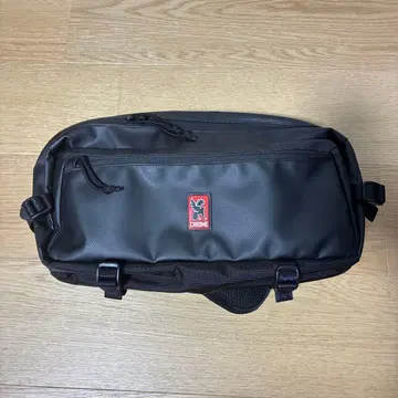 CHROME KADET 9L 방수 슬링 백