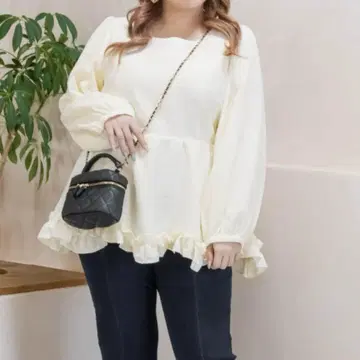 CLETTE 쿠레트 웨이브 프릴 블라우스 아이보리 3L