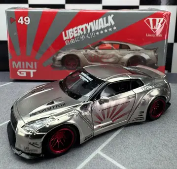 MINI GT LB Works NissanGT-R Stain Silver