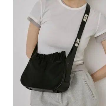 컨디션 최상 un/neu 2WAY 콤비 원 핸들 가로 긴 백 / 숄더백