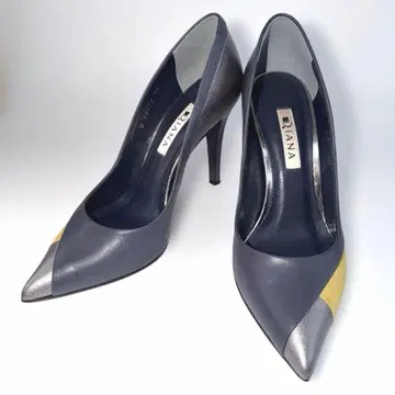 DIANA 천연 가죽 펌프스 24cm 포인티드 배색 슬림 레그