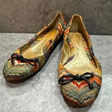 INOSSIA 멀티 컬러 플랫슈즈 미쏘니 리본 포함