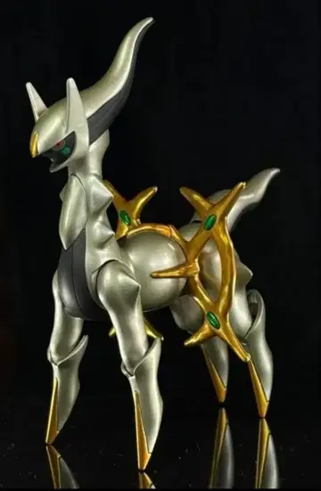 아르세우스 피규어 실버 골드 페인팅 포켓몬 프라모델