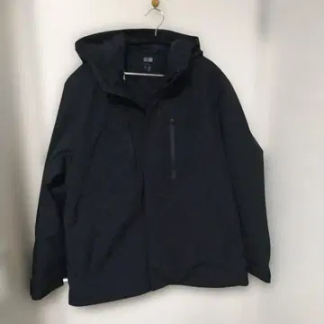 이번 시즌 모델 UNIQLO 하이브리드 다운 파카 블랙 L