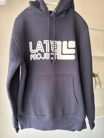 LATE PROJECT 프론트 로고 후드티 스노우보드 후드 블랙