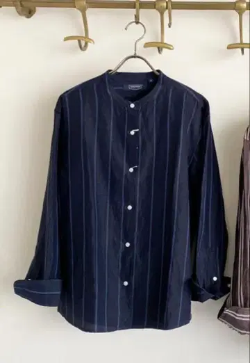 핸드룸 우먼 스트라이프 밴드 카라 2way 셔츠