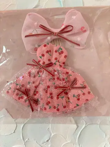 작가님 네오 브라이스 리카짱용 아웃핏 체리 패턴 드레스