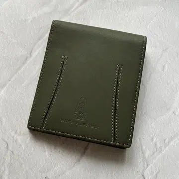 거의 미사용 허시파피 Hush Puppies 접이식 지갑 카키