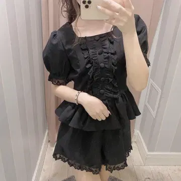 evelyn 플라켓 프릴 셋업