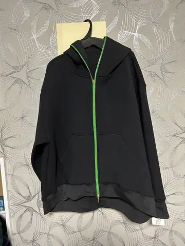 Mal. rerere 본딩 후드티 블랙 블랙