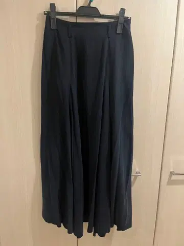 KIARIS 빈티지 네이비 플레어 롱 스커트