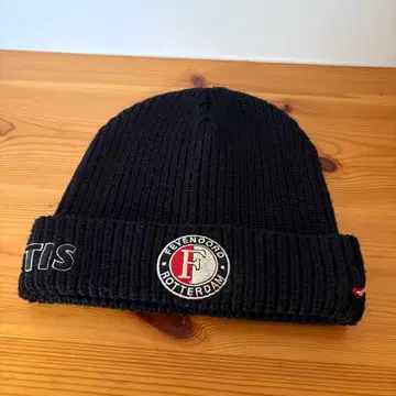카파 페이예노르트 축구 니트 모자 비니 엠블럼