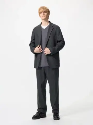 [ 미사용 ] 유니클로 턱 와이드 팬츠 브러쉬드 저지 다크 그레이 M