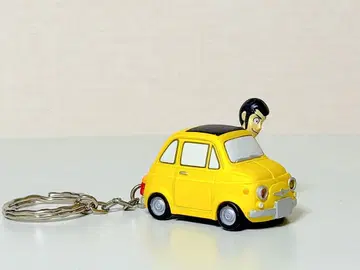 루팡 3세 피아트 500F 라이트 카 키링