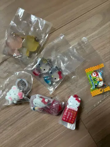 키티 가챠 모음 메지루시 액세서리 가챠가챠