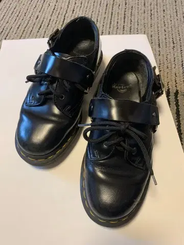 닥터마틴 FULMAR 하네스 벨트 가죽 3홀 신발