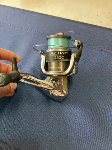 시마노 스피닝 릴 알비오 ALIVIO 2500 줄 포함