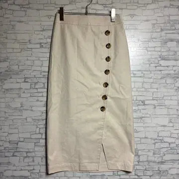 스픽 앤 스팬 베이지 버튼 타이츠 스커트 36 사이즈 심플