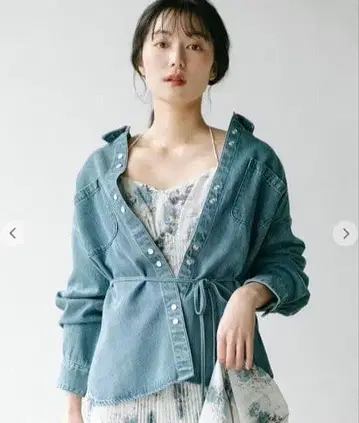 택 포함 미사용 새상품 코코딜 버튼 디자인 리오셀 데님 셔츠