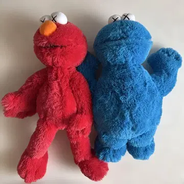 유니클로 KAWS 세서미 스트릿 봉제 인형 세트 엘모 쿠키 몬스터