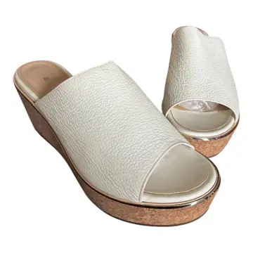 DIANA 화이트 가죽 통굽 샌들