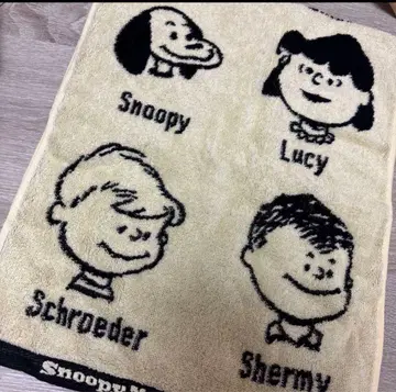 스누피 뮤지엄 페이스 타월 50's Face 피넛 갱