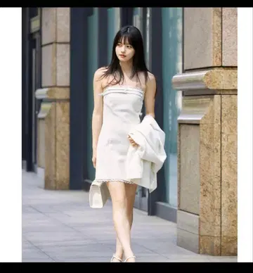 스트랩리스 베어탑 3색 전개